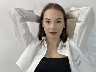 LilieJones live